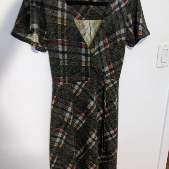 Dress - Picture 4 of 4